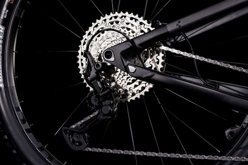 Cube Stereo 120 Race black anodized