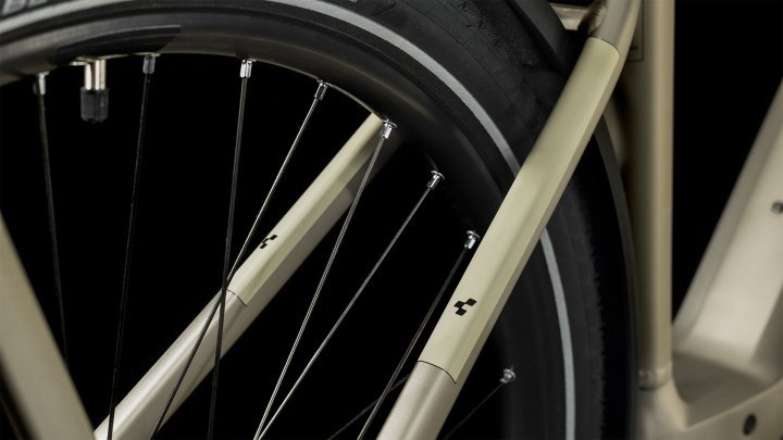 CUBE KATHMANDU HYBRID Pro 625 - Trekking E-Bike - 2023