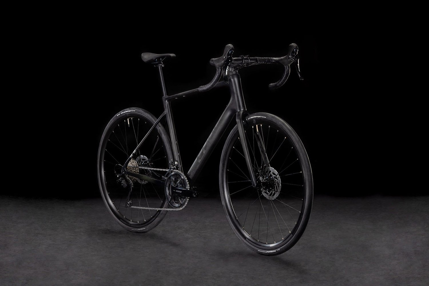 Cube Attain C:62 Race blackline